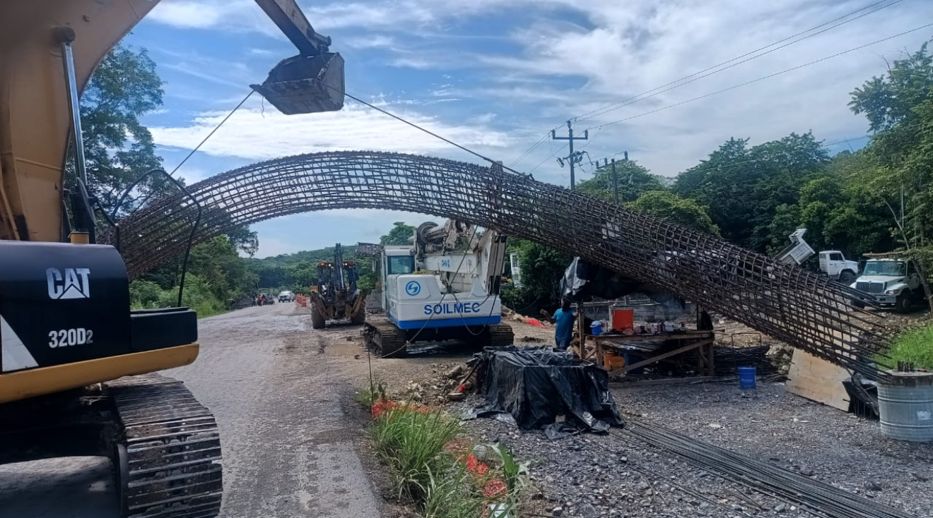 Pilas Tamazunchale · maniobras de armado
